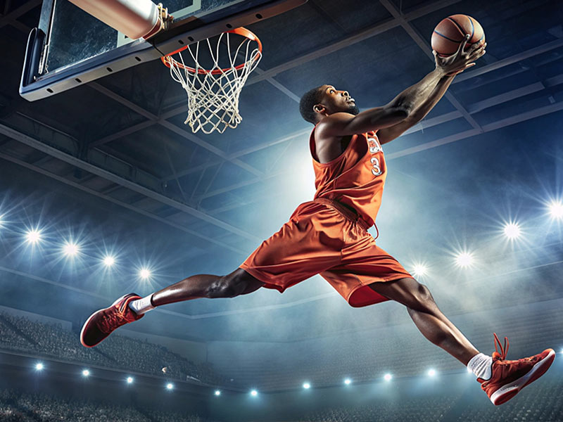 杰伦威谈东契奇受伤：那个回合我本可以拿球推反击，但我让球出界，好让他可以缓缓